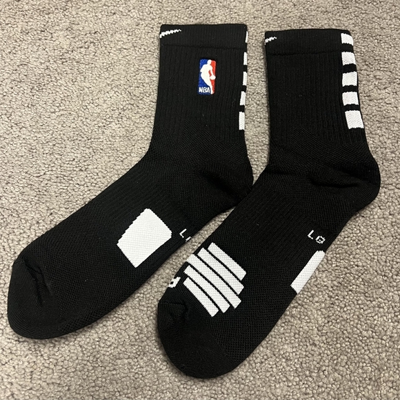 Nike Elite NBA Dri-FIT Basketball Quarter Crew Socks Black White 2 Pairs - Picture 8 of 10